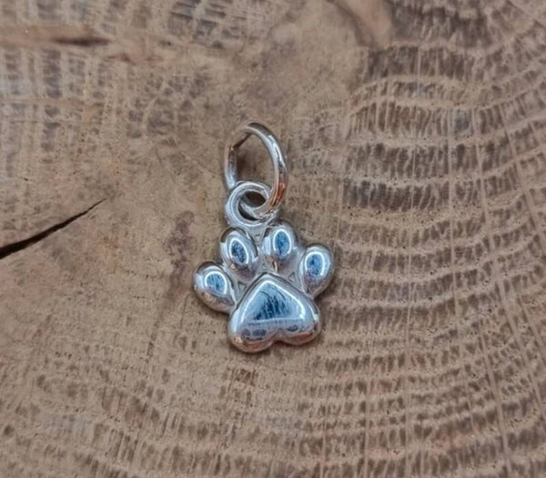 925 zilveren,  ketting hanger van een poot afdruk