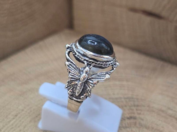 925 zilveren, ring met vlinder band en Labradoriet. Maat 18
