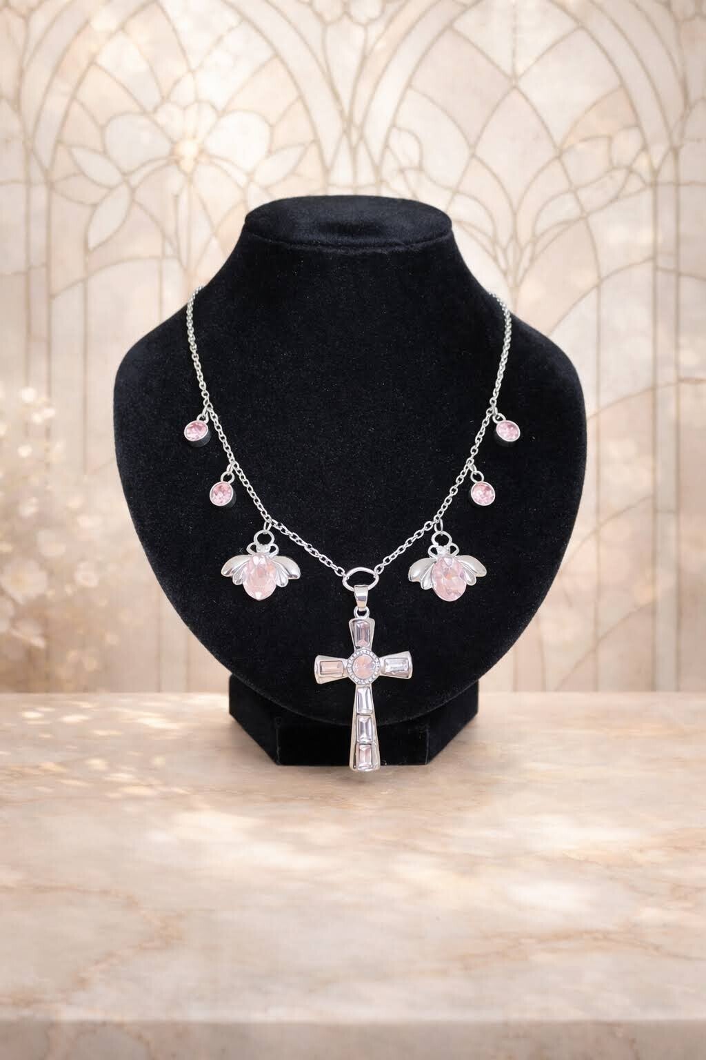 Collier Croix Rose