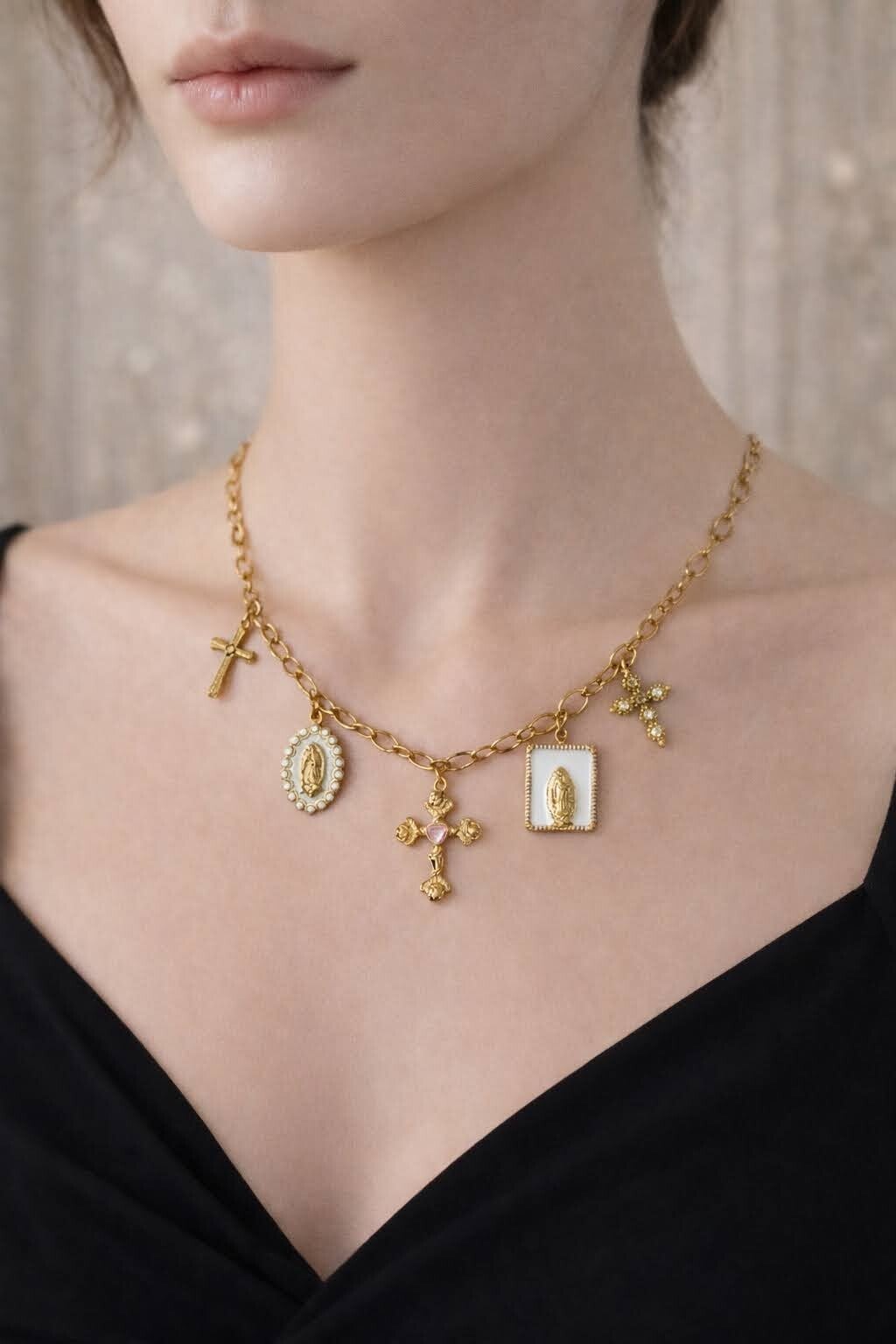 Collier Médailles Sacrées