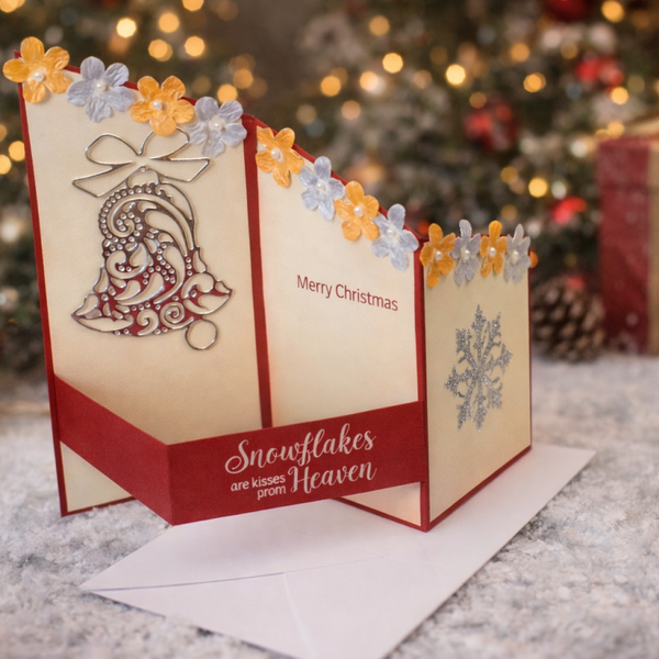 “Snowflakes from Heaven” – Handmade Z-Fold Christmas Card with Glitter Daisy Garland