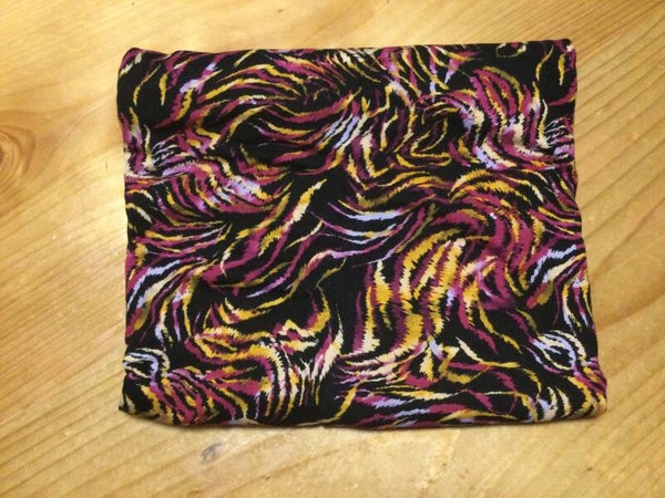 Viscose Jersey 120x140 cm zwart met roos