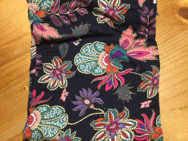 Viscose Jersey 180x140 cm blauw en bloemen