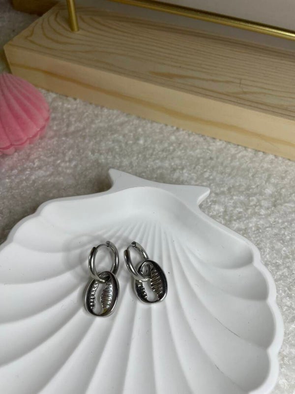 Shells oorbellen zilver