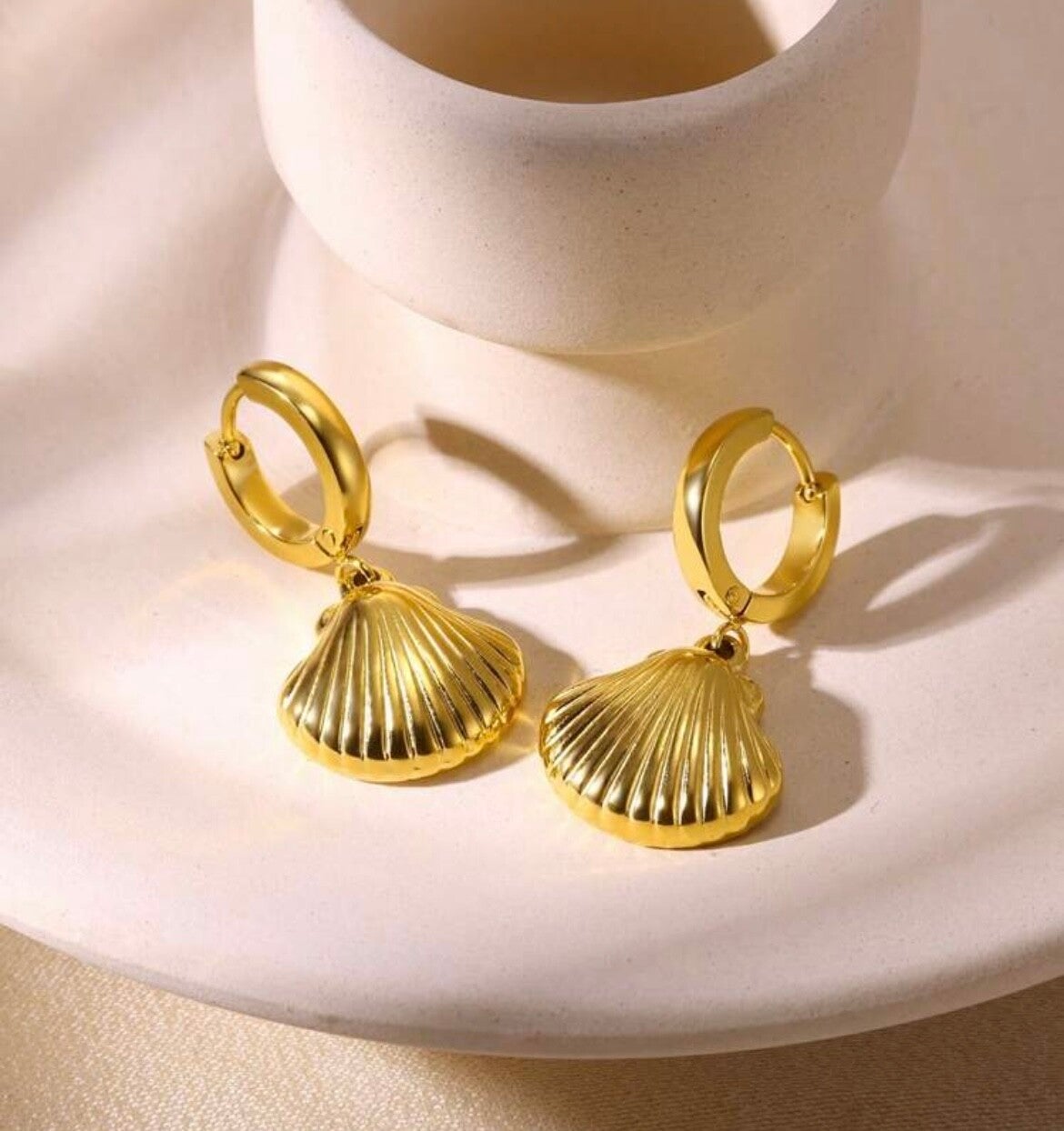 Beach oorbellen goud