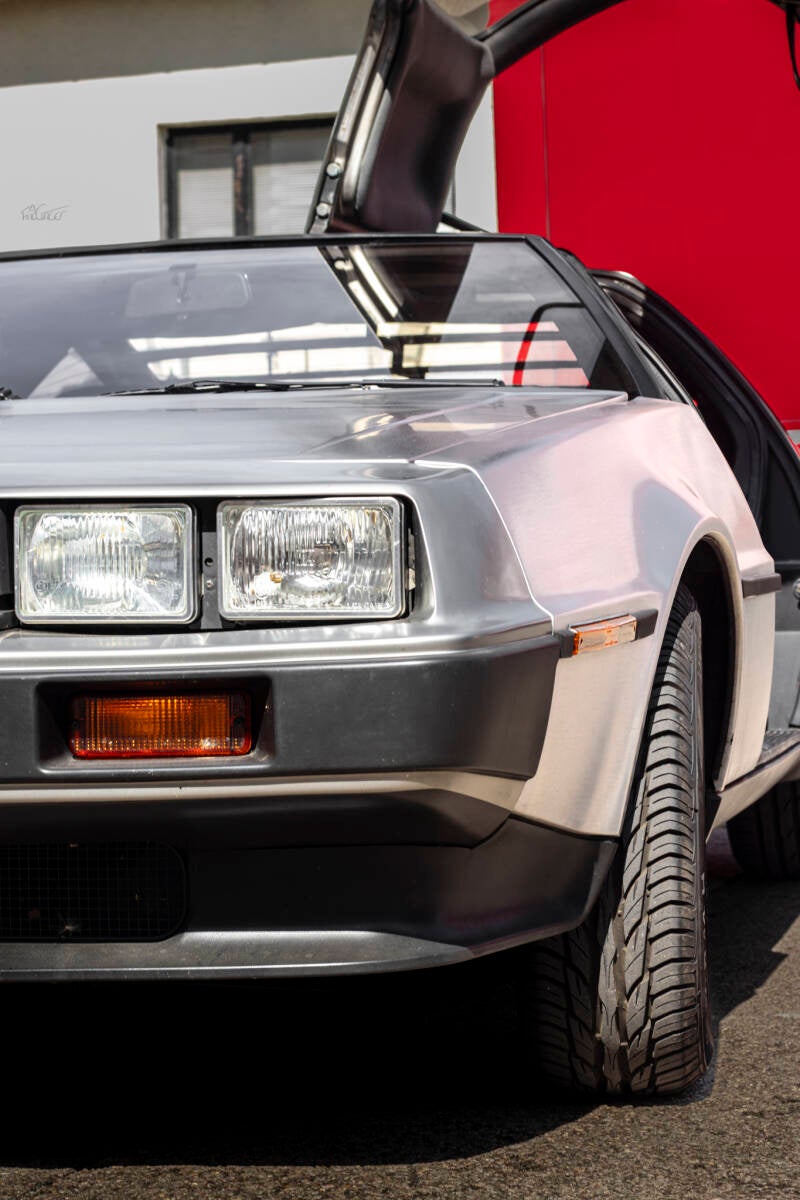 delorean_frontansicht_links-standard.jpg