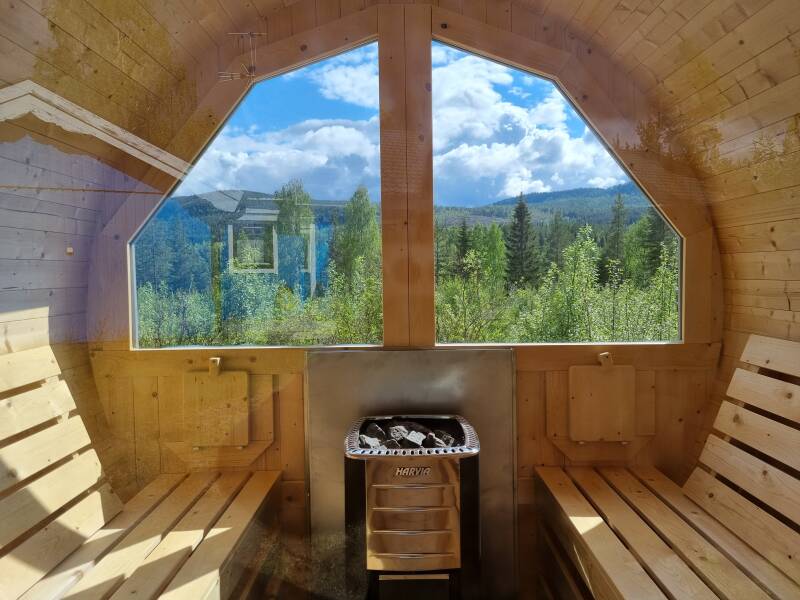 saunafass-mit-bergblick-standard.jpg