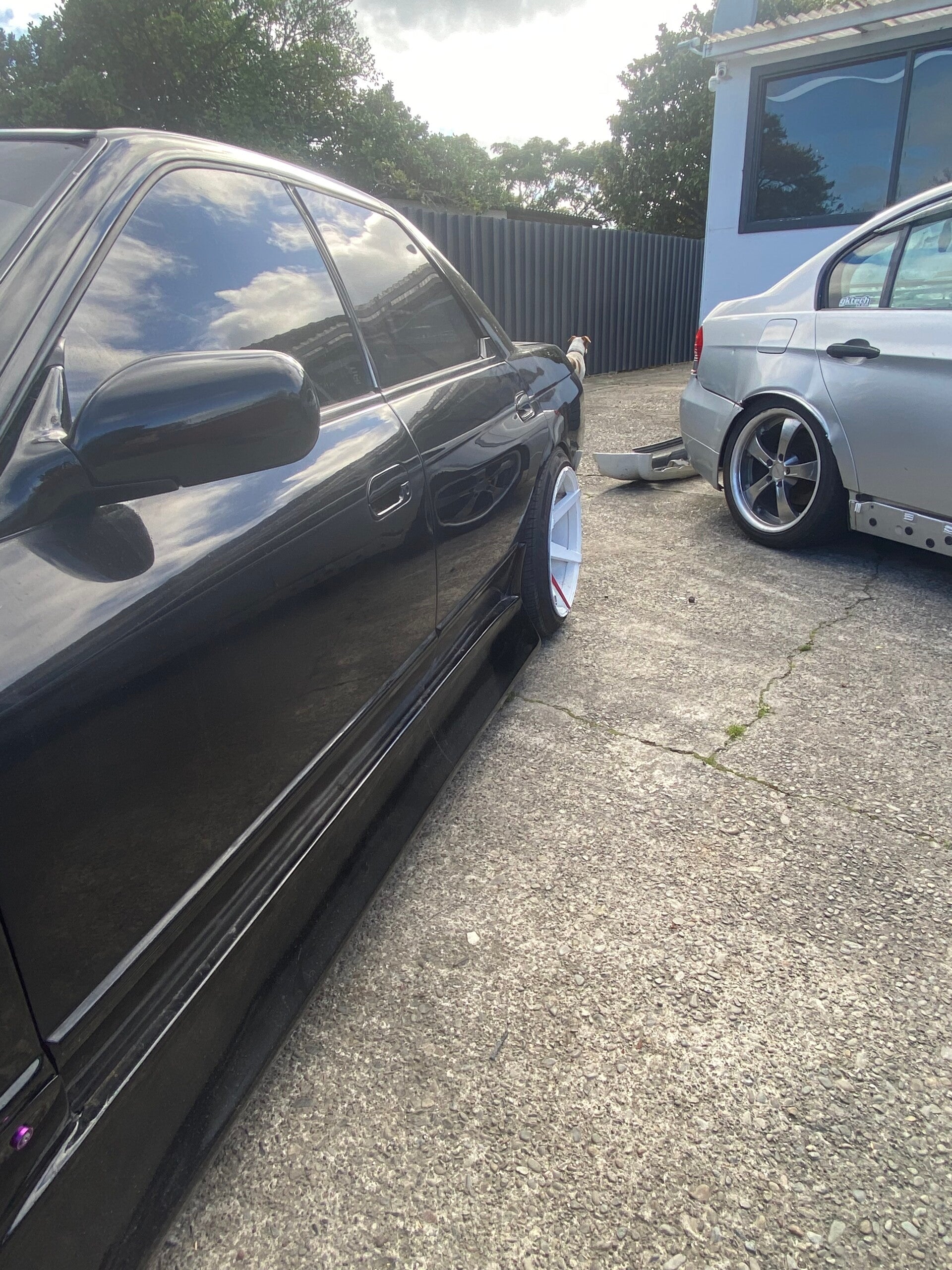 Car- closed door respray