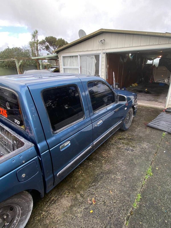 Ute - closed door respray