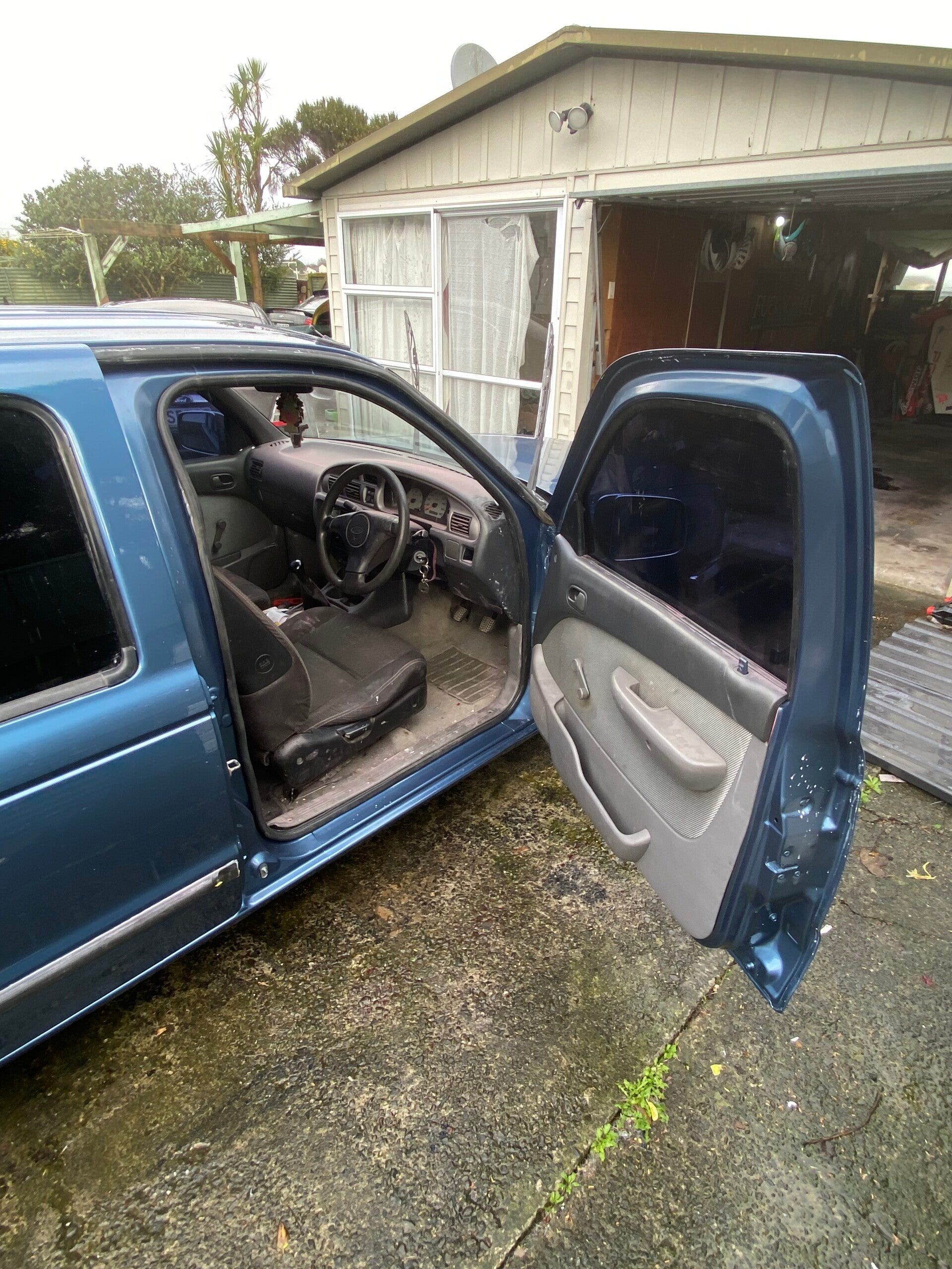 Ute - open door respray