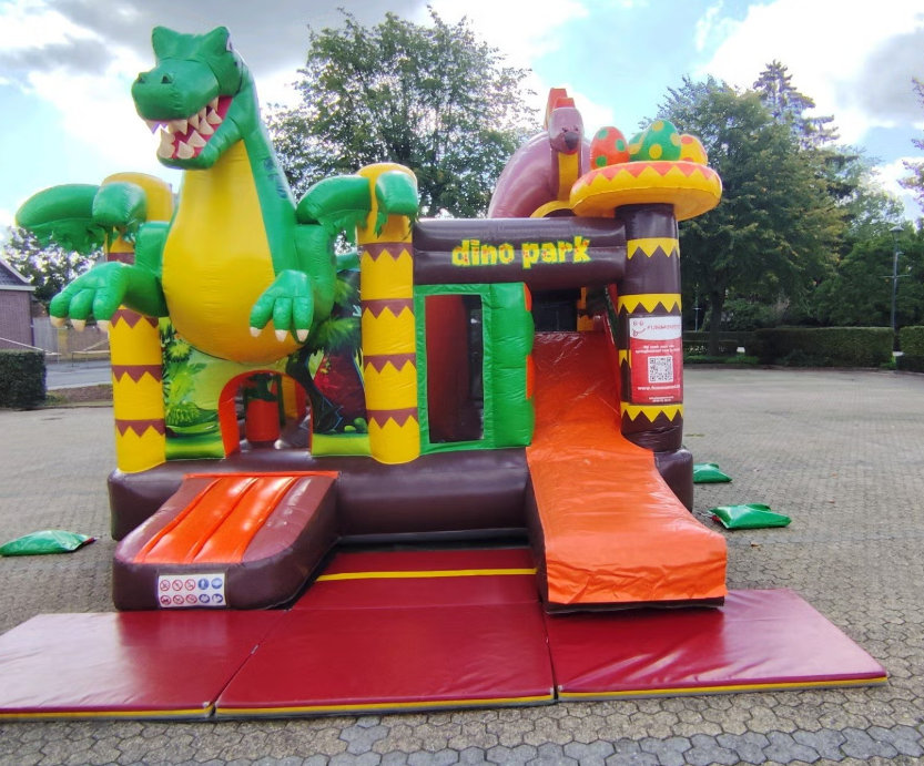 Springkasteel Dino Park multiplay