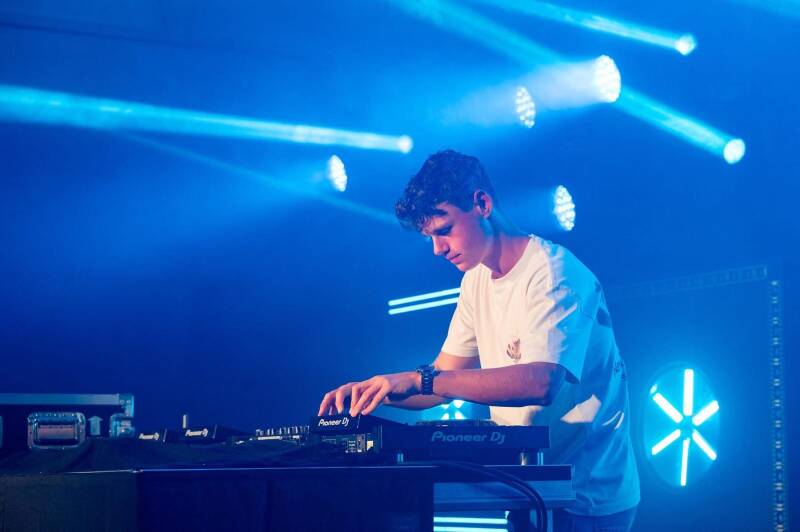 DJ Gies live