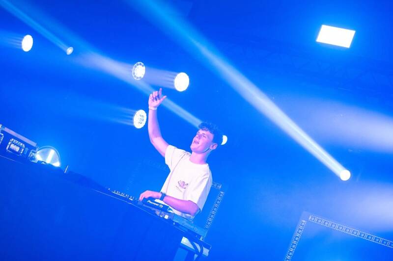 DJ Gies live