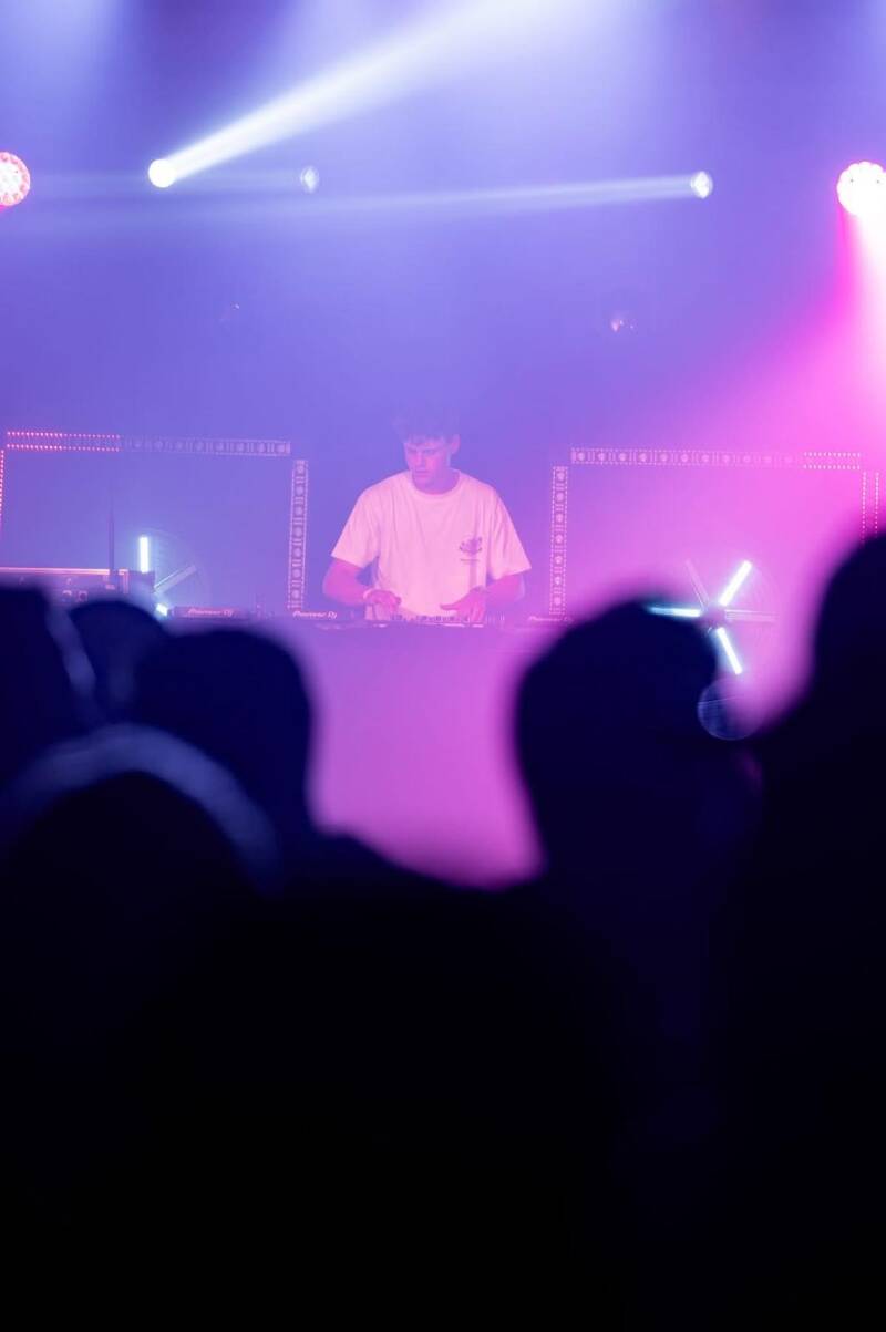 DJ Gies live
