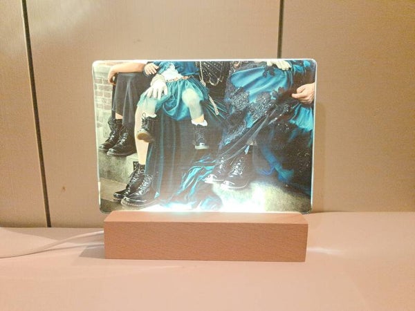 Acryl plaat op basis met ledlicht.