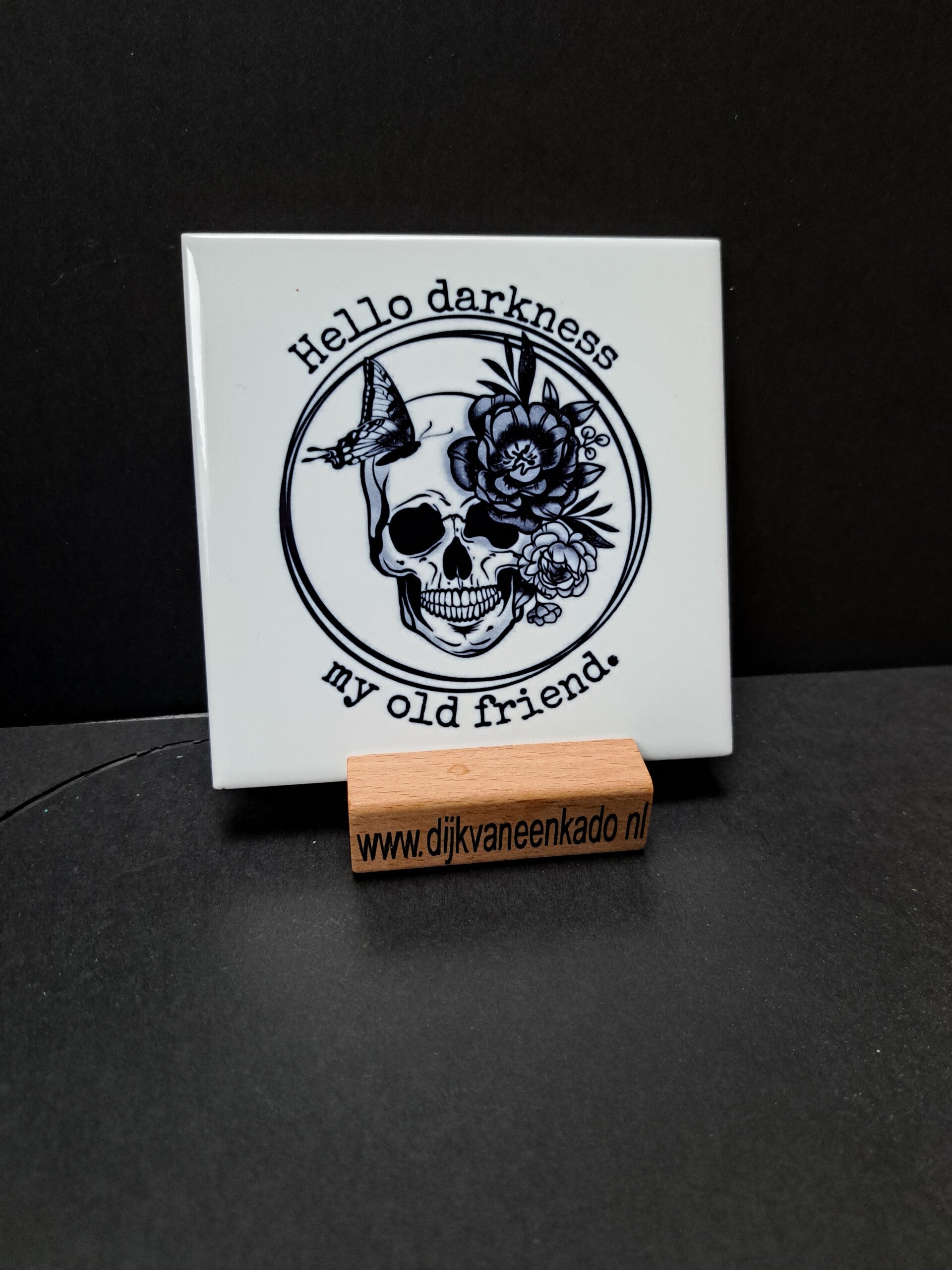 Tegel Hello Darkness