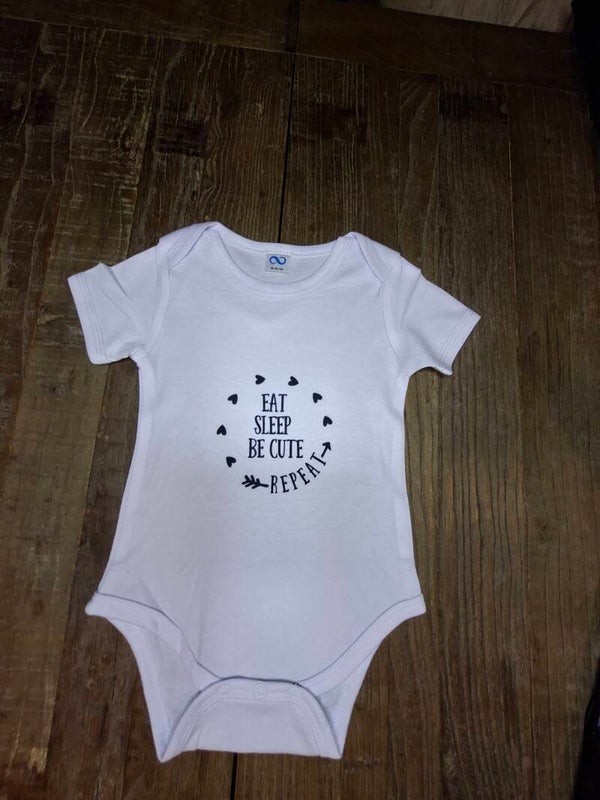 Rompertje Eat sleep and be cute <> Repeat