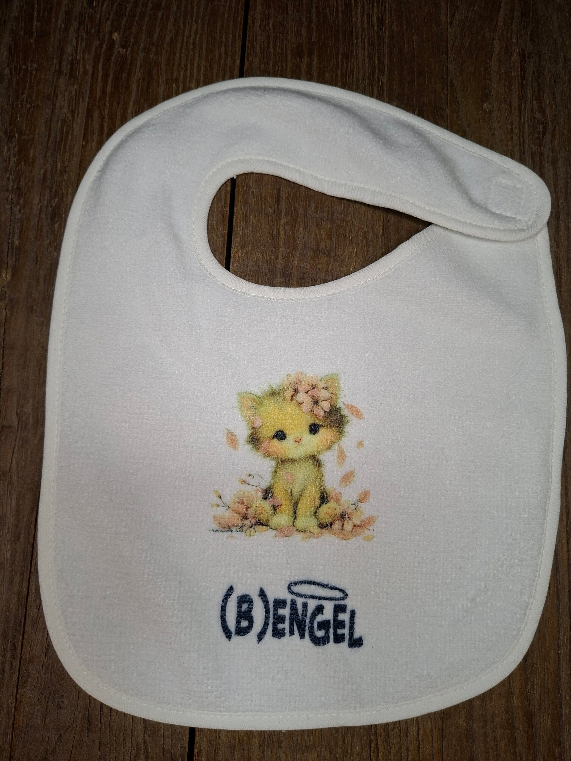 Slab (B) engel kitten