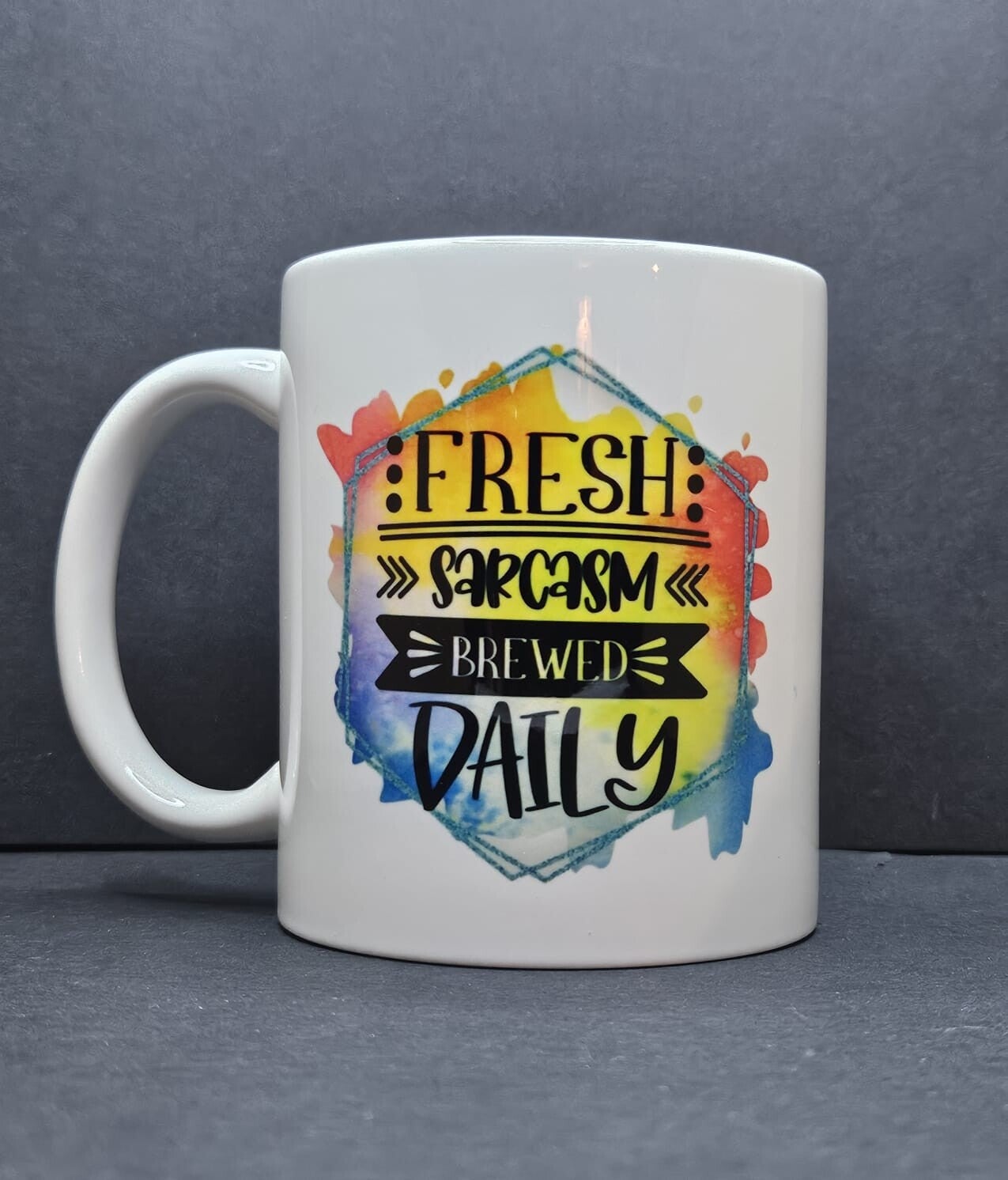 Beker met opdruk Freshly Brewed