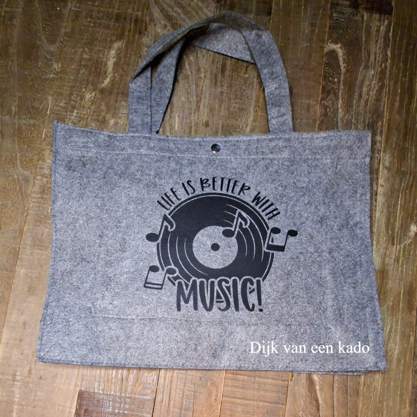 Vilten tas: Life is better with MUSIC zwart vinyl opdruk