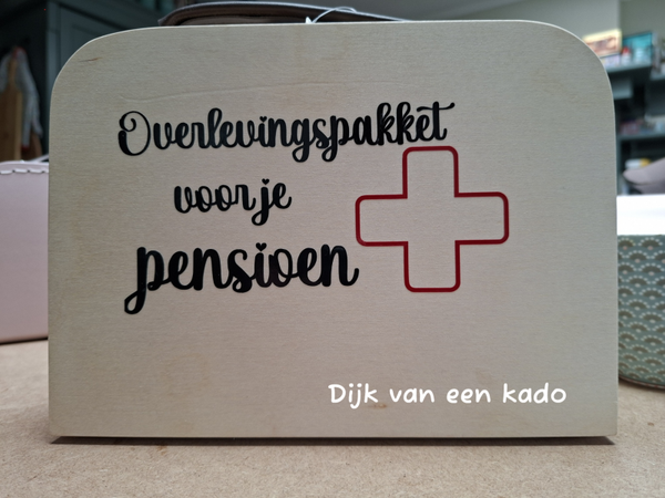 Houten koffer: Overlevingspakket voor je pensioen.