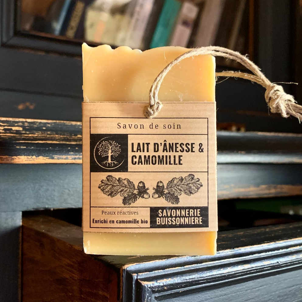 Biologische zeep Ezelinnenmelk & Kamille > gevoelige huid van savonnerie buissonnière