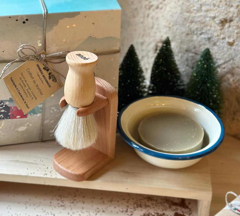 Biologische scheerzeep Munt & Havermelk van savonnerie buissonnière