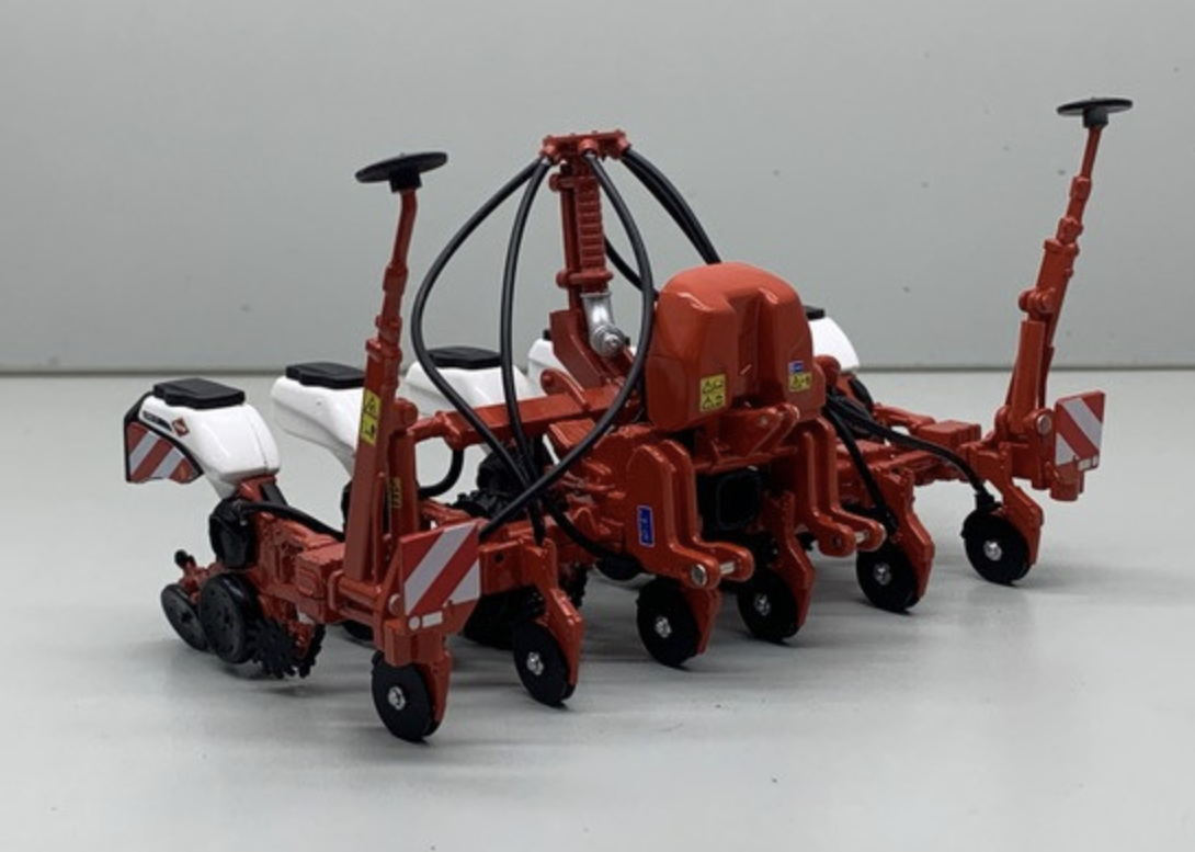 Semoir KUHN Kosma TSE 6 rangs compatible avec tremie frontale REP096 – Edition limitée à 2000ex