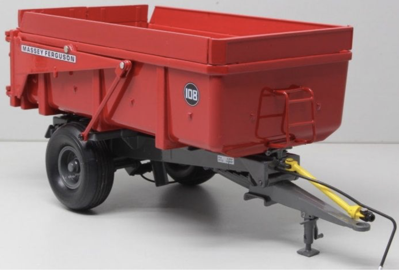 Remorque MASSEY FERGUSON 108
