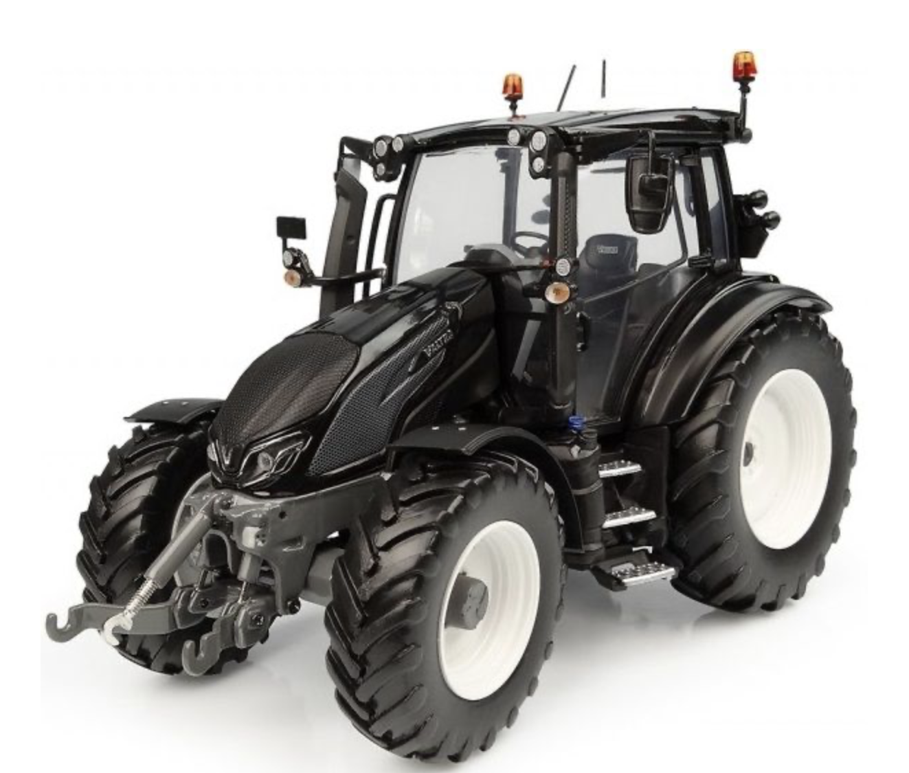 VALTRA G135 noir Limitée à 750 exemplaires