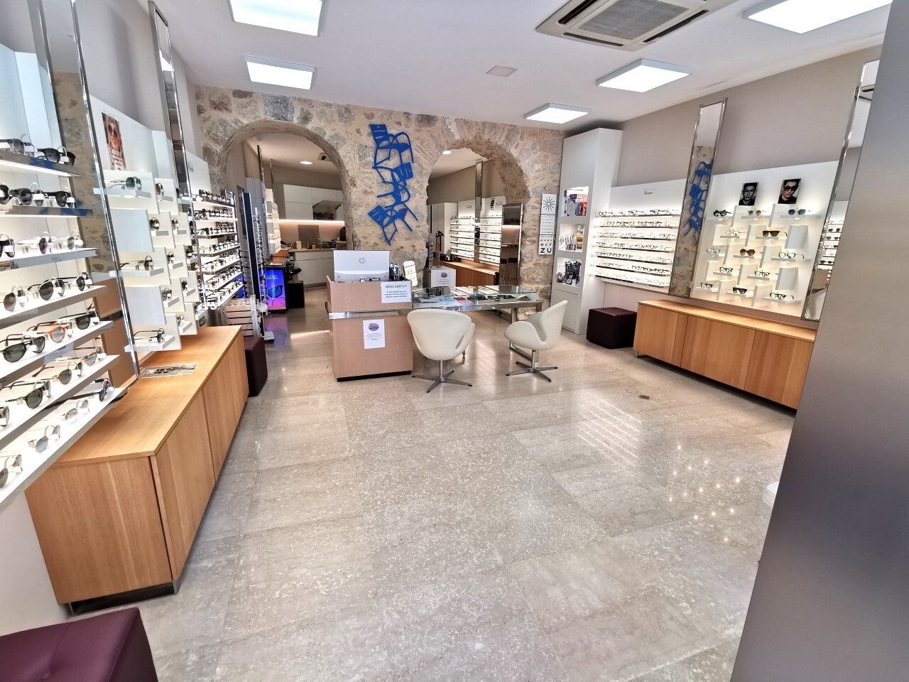 Intérieur du magasin Vision Moderne