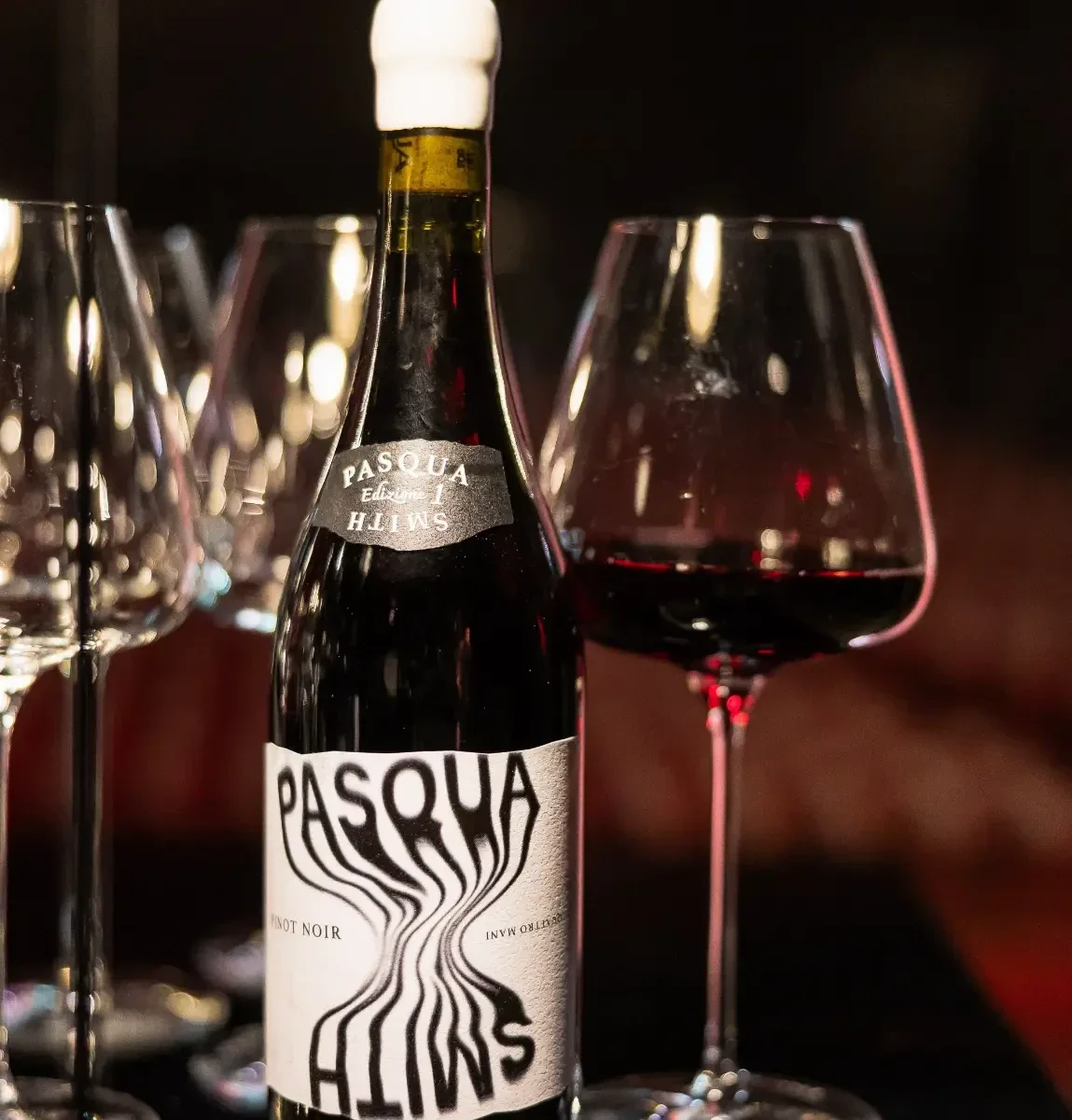 PASQUA & HOUSE OF SMITH - "QUATTROMANI" Pinot Nero 75cl (6)
