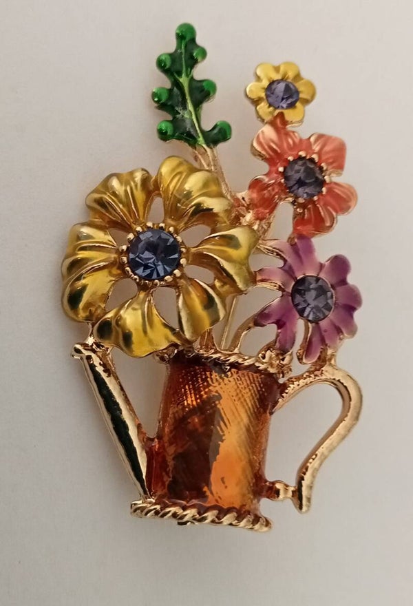 Broche gieter met bloemen 10047