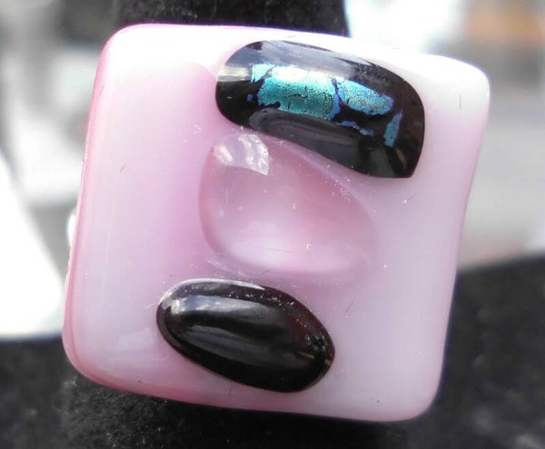 Roze armband met vierkante glashanger 55206r