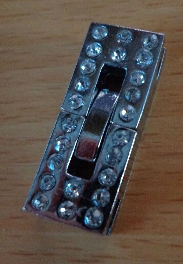 Claspsluiting met stras steentjes sl90064