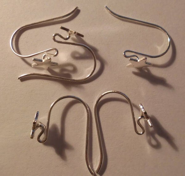 Oorhaak verzilverd met ster or90517