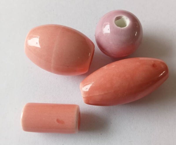 Roze keramiek kralen div. vormen 90828 Ua