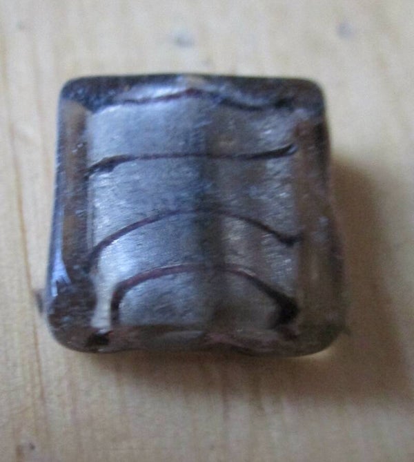 Glaskraal vierkant met zilverfolie grijs 15 x 7 mm kr91046