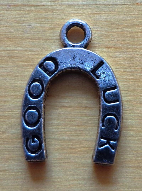 Hoefijzer zilver of brons kleurig 90023 k11