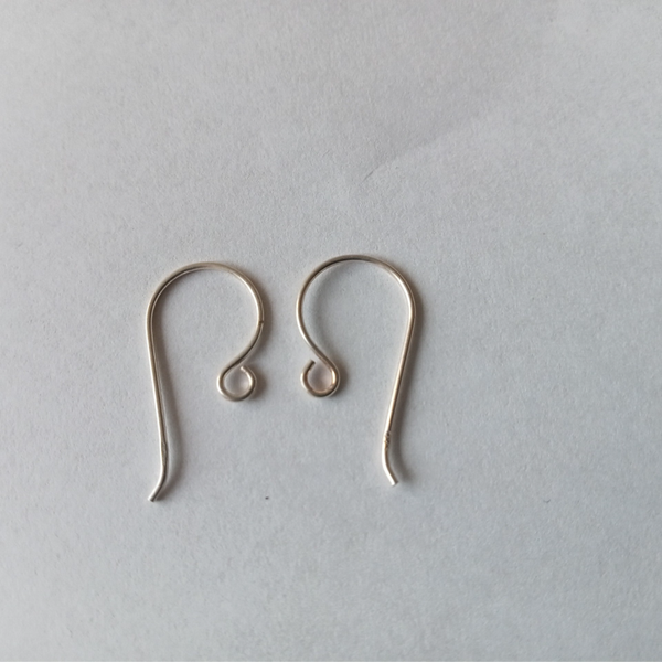 Lange verzilverde oorhaakjes 90482 D