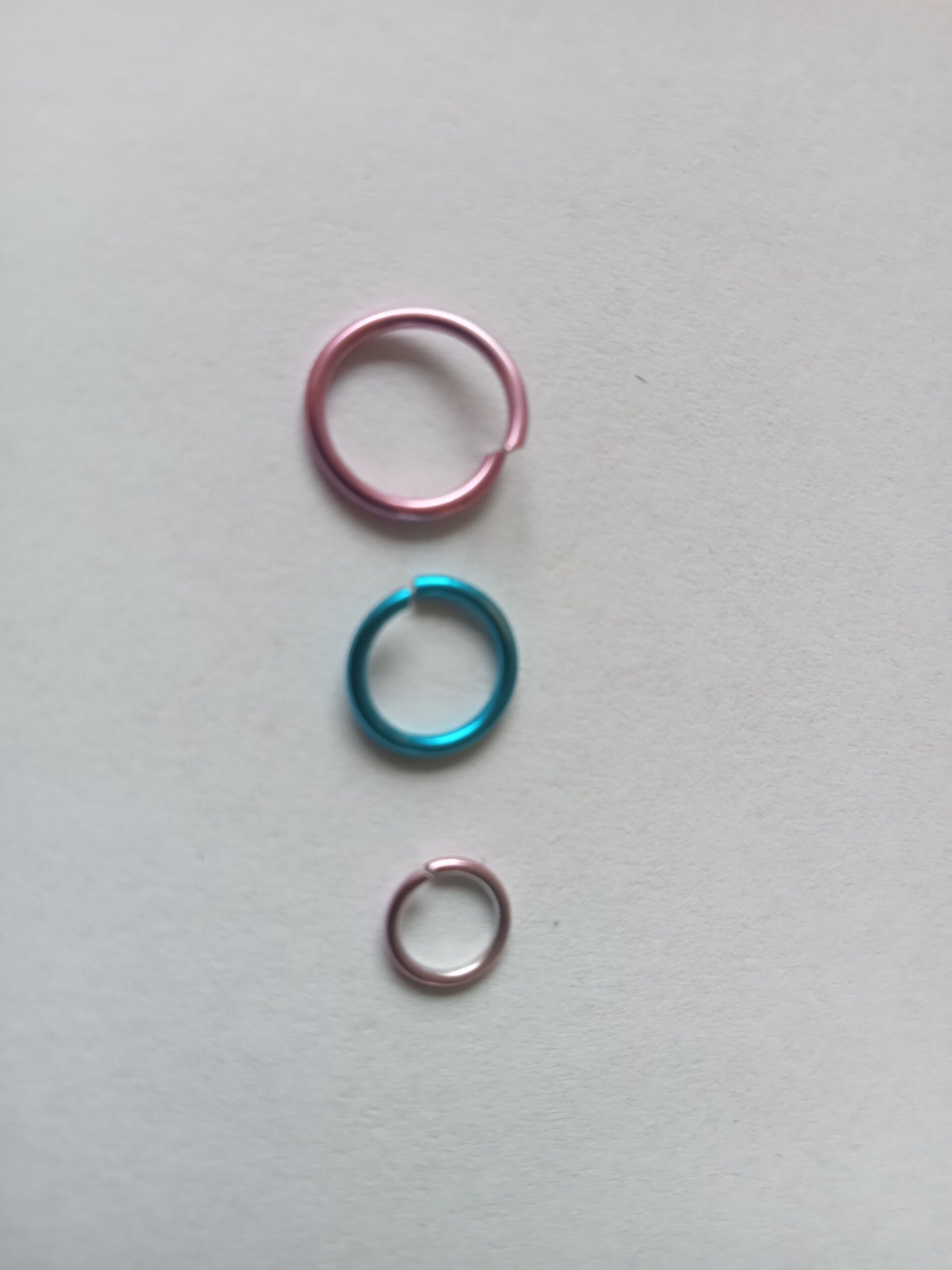 Aluminium oogjes gekleurd in div maten 91017 Wa