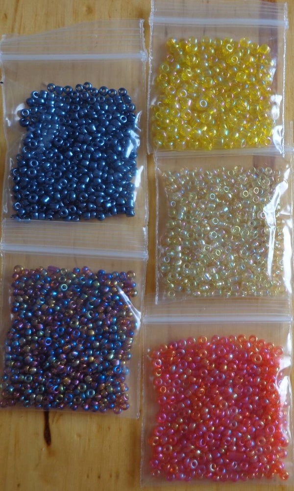 Rocailles 12/0 in 5 kleuren, zakje van 5 gram krr90460 12/0