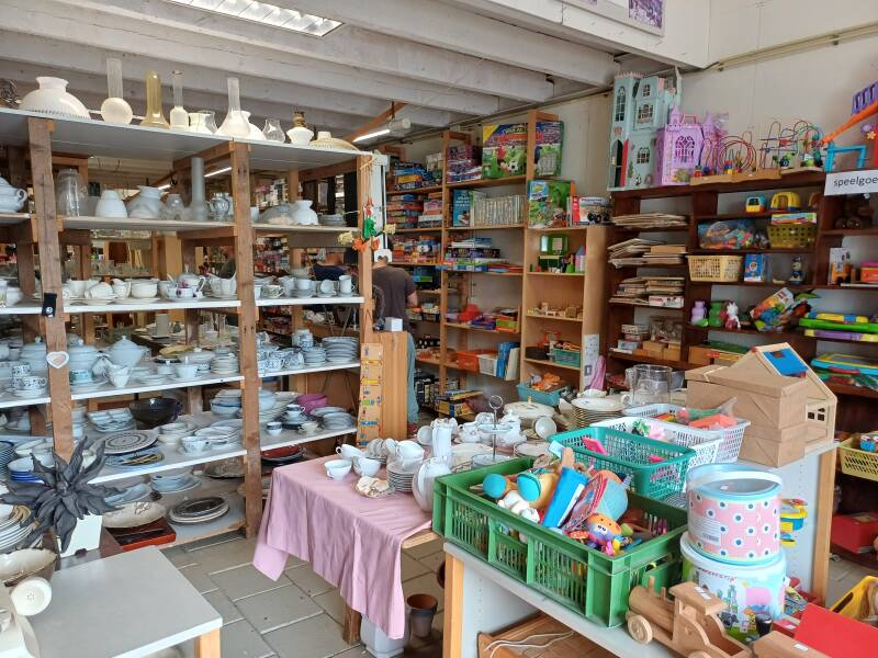  kringloopwinkel Jan Vink stichting in Sint Michielsgestel