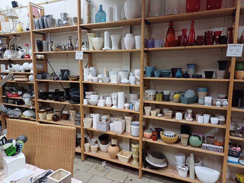  kringloopwinkel Jan Vink stichting in Sint Michielsgestel