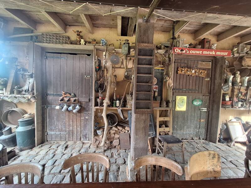 Boscafe Het Hijgend Hert Vijlen details terras