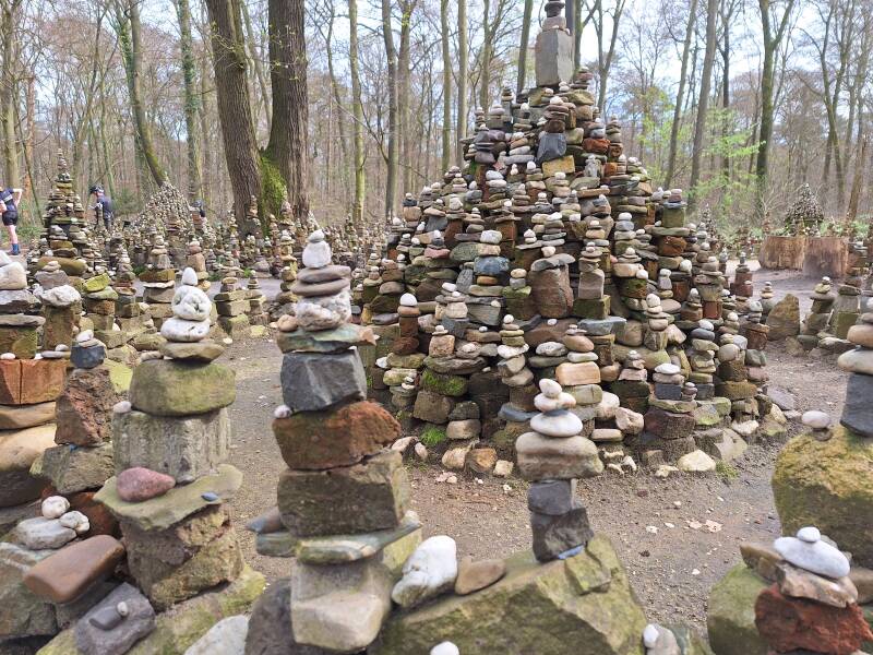 Steenmannetjes Kleef