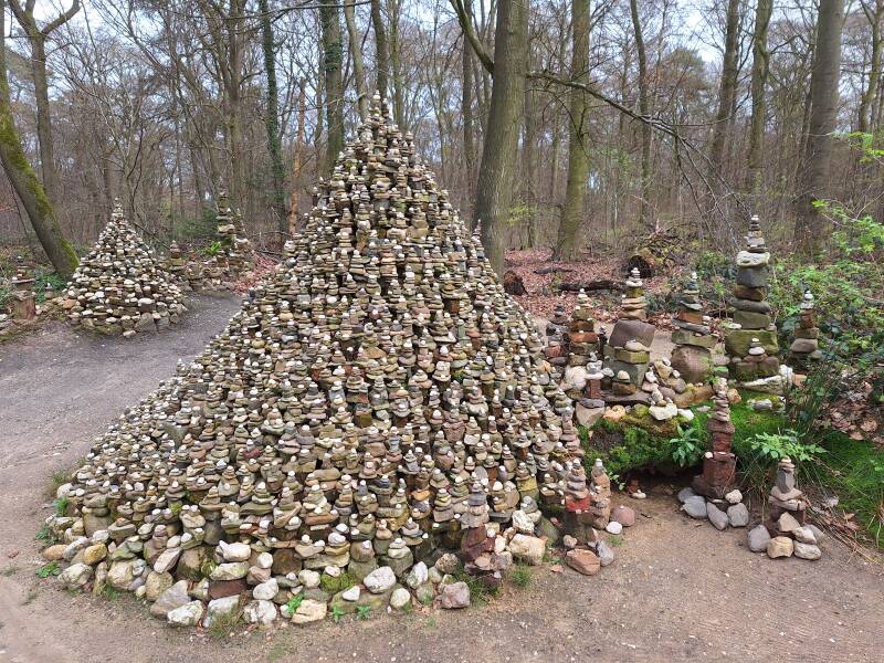 Steenmannetjes Kleef