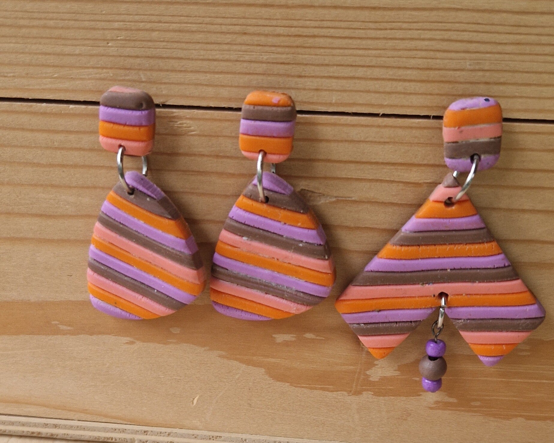 Oorhanger in streep dessin.