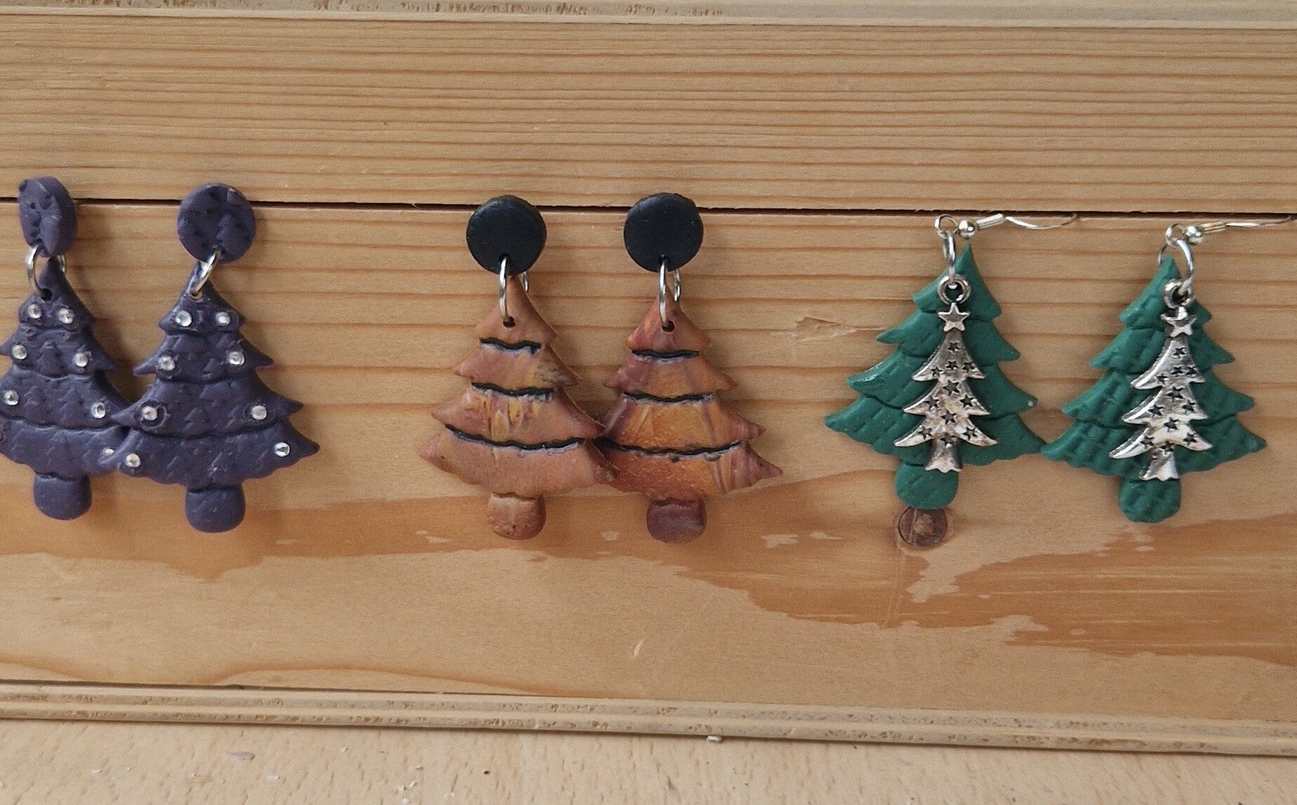 Kerstboom als oorbellen.