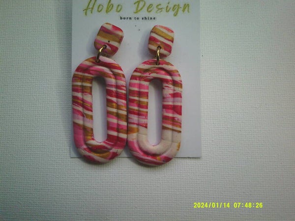 Oorhangers in goud rood dessin, 3 modellen